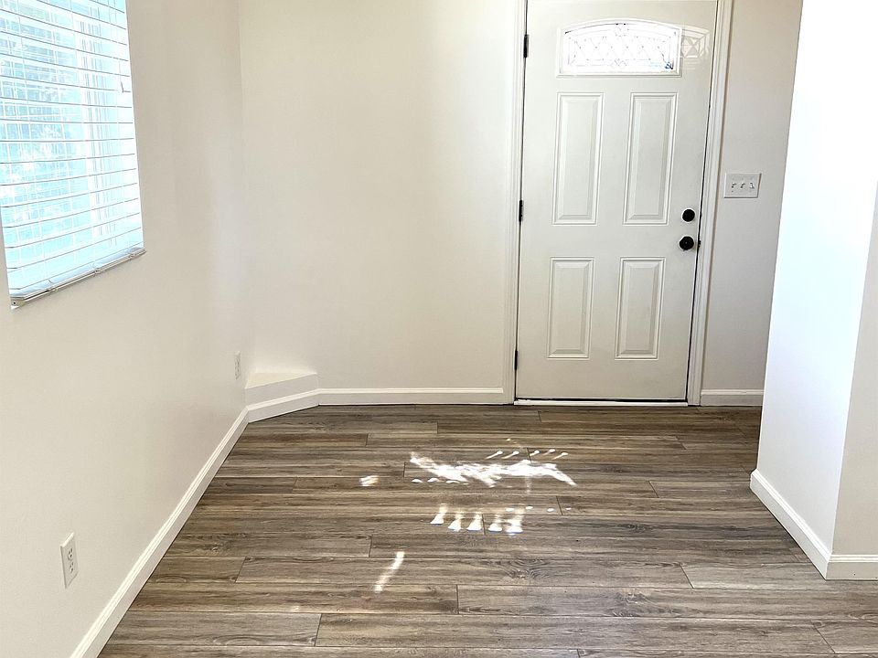 1st image of 2028 F St #D