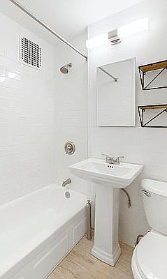 5th image of 4 W 101st St APT 49
