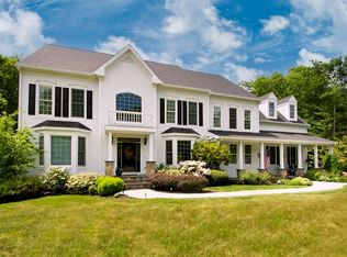 73 Arrowwood Dr, Scituate, MA 02066