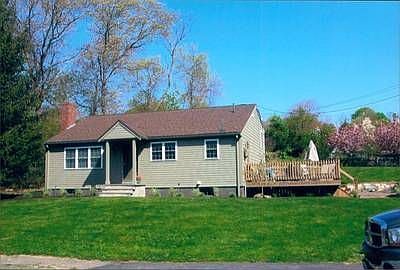 2nd image of 29 Pin Oak Dr