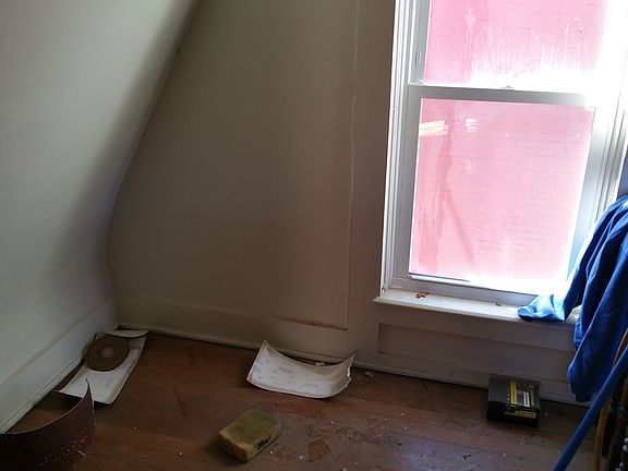 5th image of 316 Wilkinson St