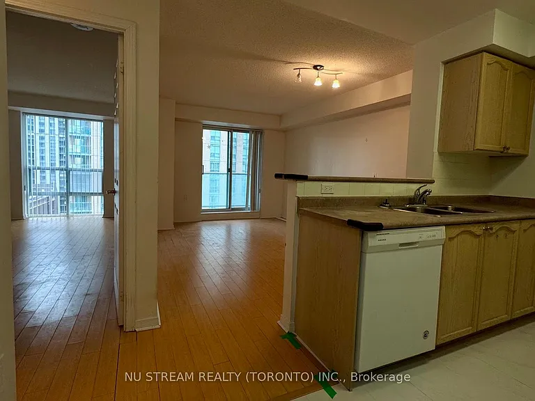20 Olive Ave #1106 — Photo 4