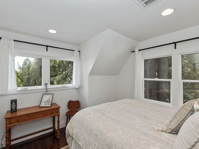 28857 Palisades Dr Dr, Lake Arrowhead, CA, 92321
