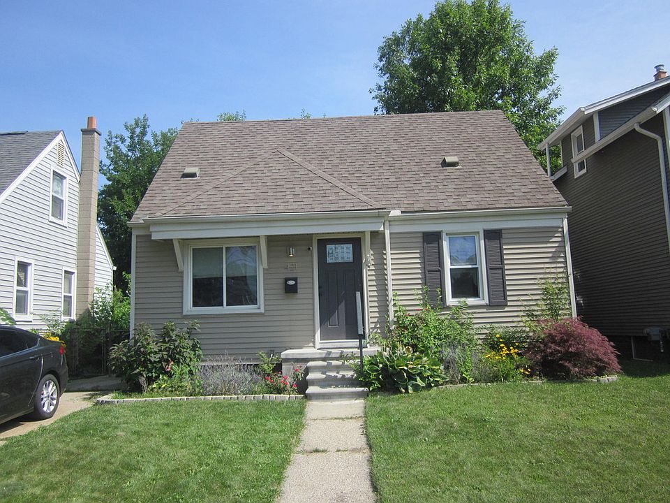 1st image of 421 Channing St