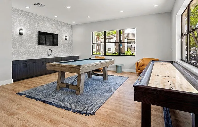 The Avant at Pembroke Pines Apartments — Photo 21