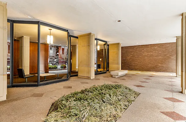 Sold by Compass | media 22