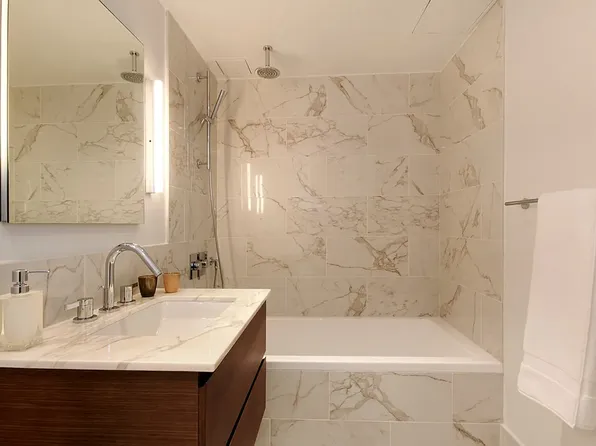 325 Lexington Avenue image 7 of 15