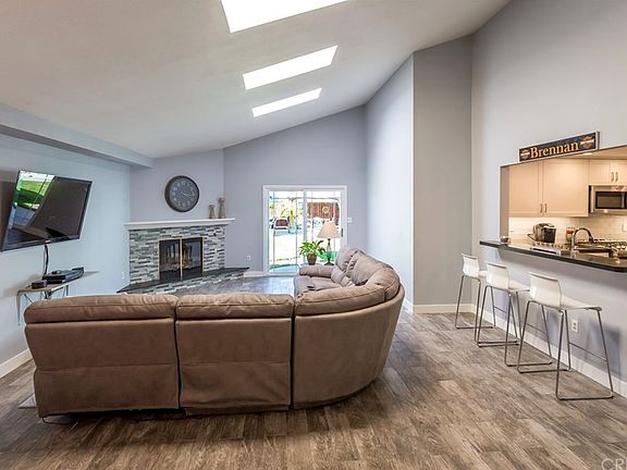Huge family room off the kitchen