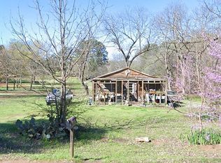 1232 S Montgomery St, Gilmer, TX 75644