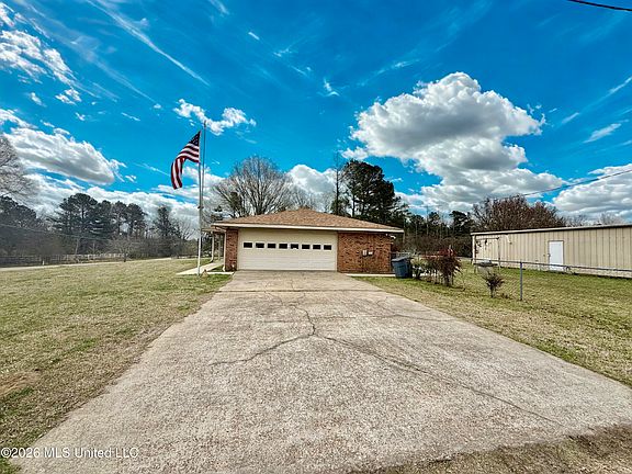 5th image of 1068 E Gallman Rd