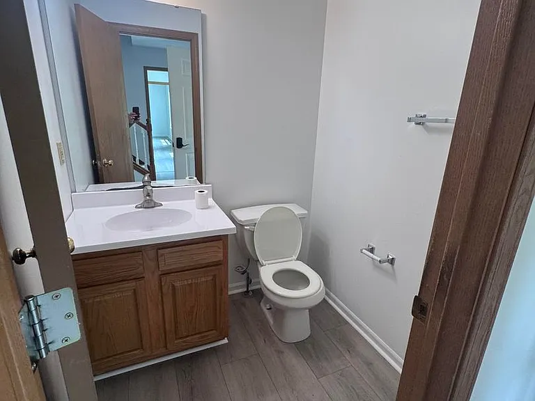 1914 E 725 N — Photo 14