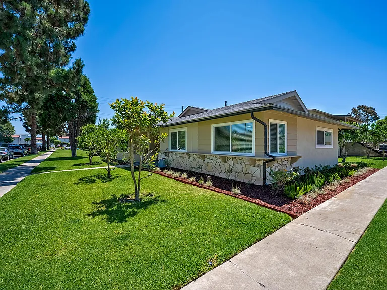2620 W Aurora St #1 — Photo 31