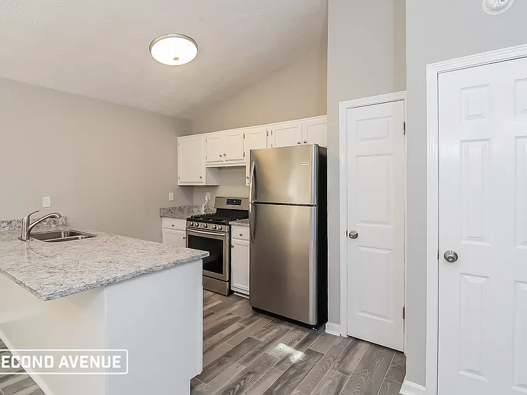 2435 Winding Creek Dr — Photo 5
