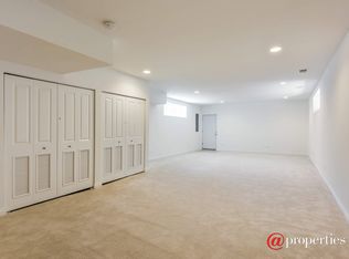 831 W 37th Pl, Chicago, IL 60609