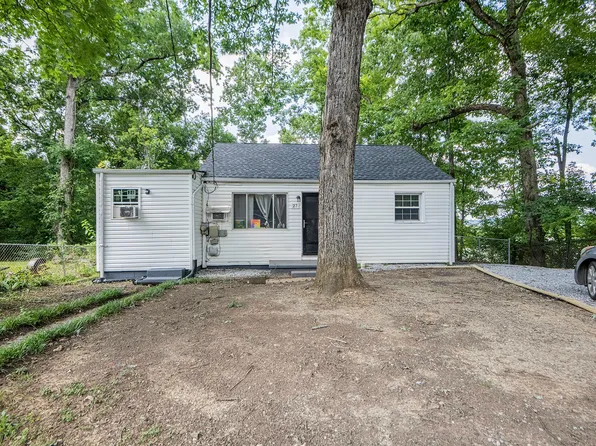 27 W 51st St, Chattanooga, TN 37410