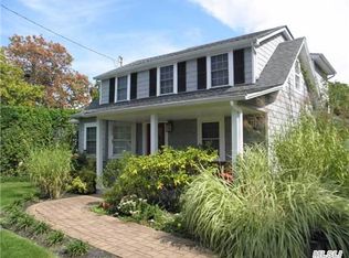 15 N Howells Point Rd, Bellport, NY 11713