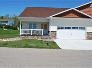 807 Barson Ct, Onalaska, WI 54650