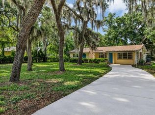 1503 MOSS AVENUE, LEESBURG, FL 34748