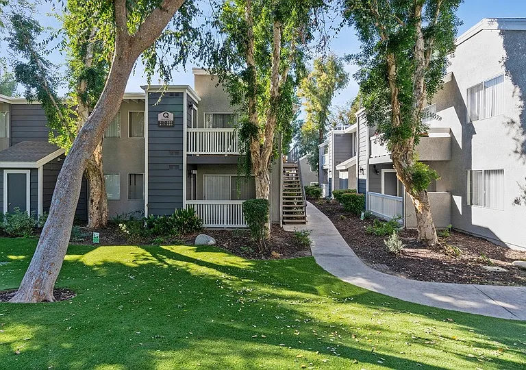 Arrive Santa Clarita — Photo 24
