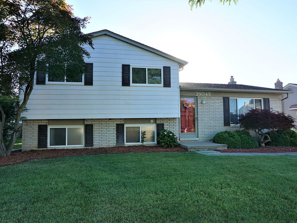 1st image of 39049 Hyland Dr