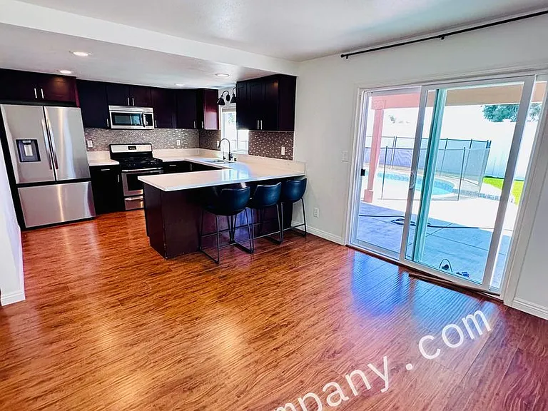 1564 Cavern Point Ct — Photo 42