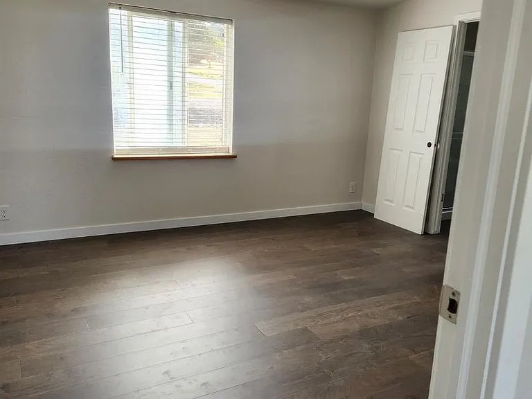 20542 Bulson Rd — Photo 12