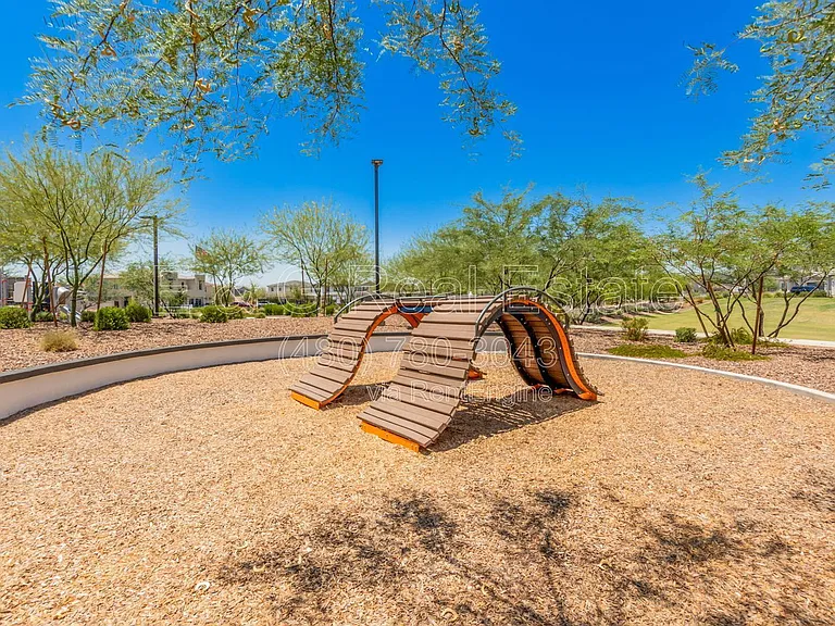 4826 E Helena Dr — Photo 35