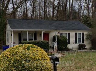 3225 Summerbrooke Dr, North Chesterfield, VA 23235