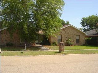 117 Canada Dr, Lafayette, LA 70506