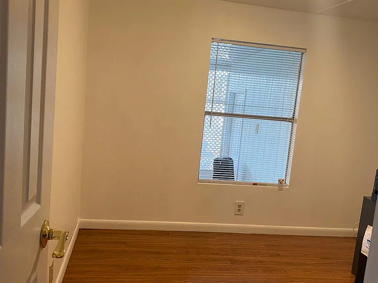 8181 NW South River Dr #D410 — Photo 9