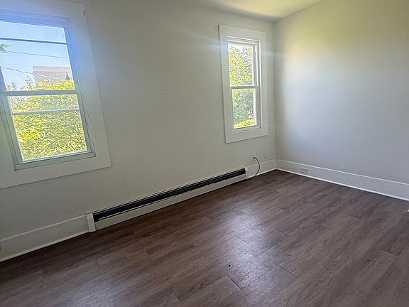 4th image of 62 Hutson St #1