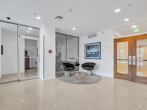 4th image of 3614 Montrose Blvd Unit 900