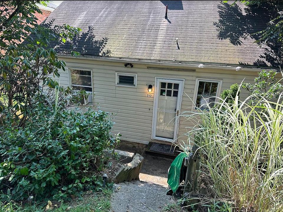 1st image of 717 Cowan Ave