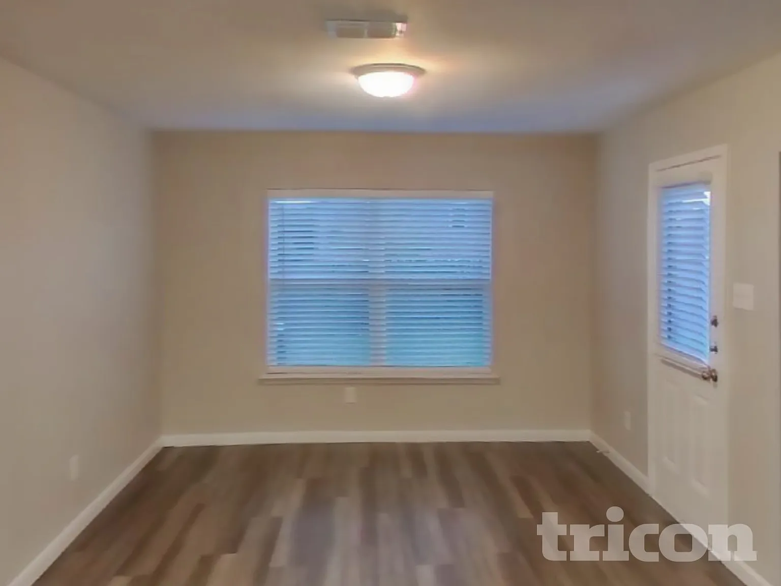 14210 Bridgeview Lane Dallas TX — Photo 4