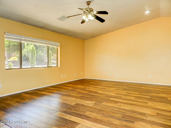 5th image of 1242 E Brook Hollow Drive