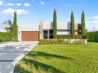 811 Granada Dr, Boca Raton, FL 33432