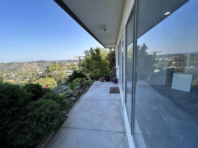 700 Lark Ct #B — Photo 8