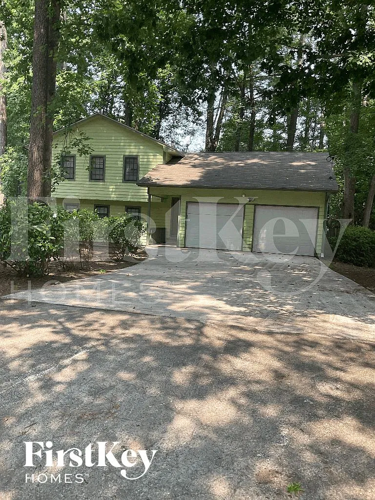 3 bed, 2.5 bath, 1594 sqft, $1,925 — Photo 1