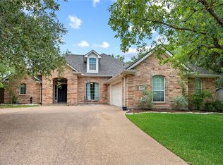 4420 Edinburgh Pl, College Station, TX 77845