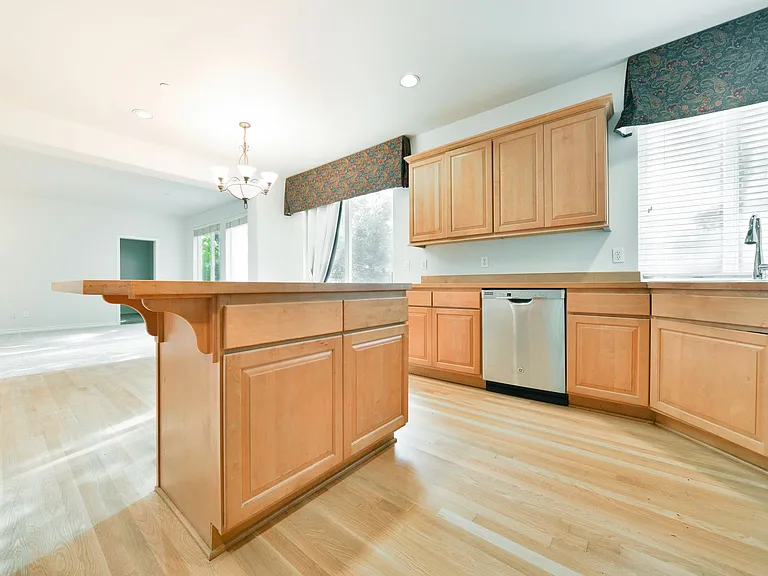 8428 NE 147th Pl — Photo 21