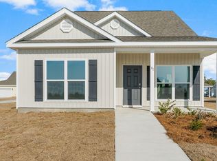 81 Bluebeech St, Freeport, FL 32439