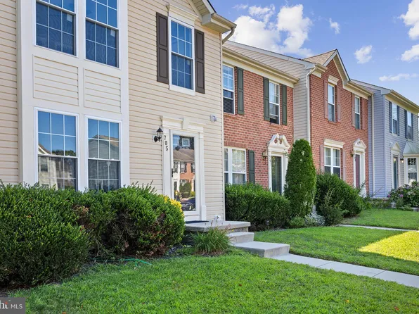 705 Quest Ct, Mantua, NJ 08051