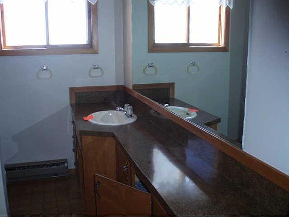 4th image of 312 Ross Ave