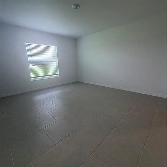 337 Marabou Dr — Photo 7