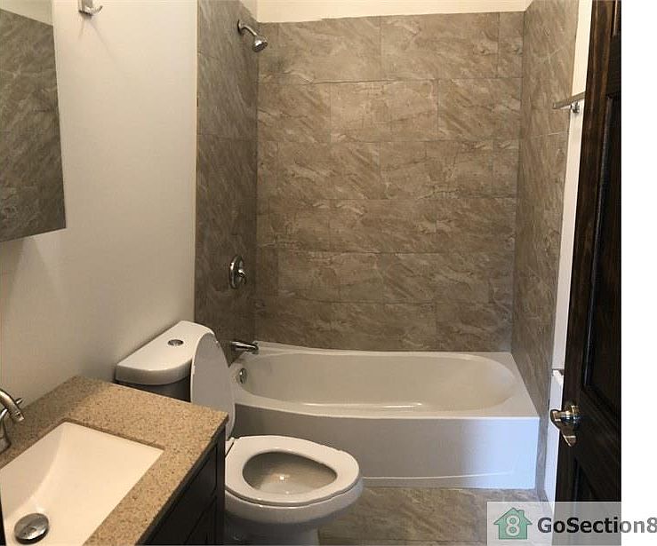 2nd image of 7353 S Saint Lawrence Ave APT 1