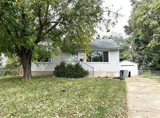 1266 Lynfield Pl, Saint Louis, MO 63147