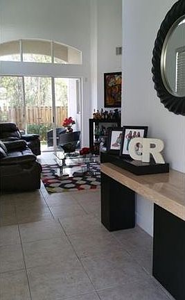 4th image of 8031 NW 114th Pl