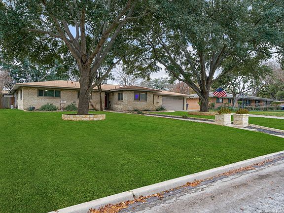 3rd image of 214 OAK GLEN DR