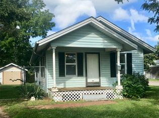 555 N Custer Ave, Wichita, KS 67203