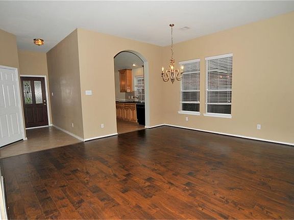 5th image of 872 Rock Harbor Ln